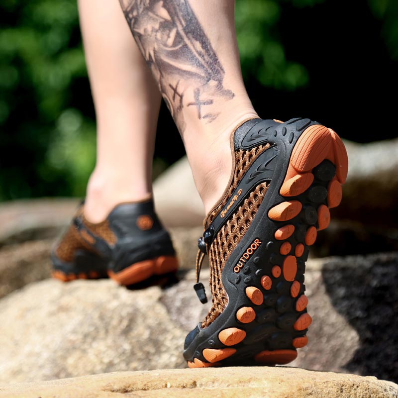 trekking mountain mens sports  - đánh giá và giá Off White Streetwear Brand